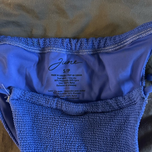 Vibrant Blue Bikini Set - Picture 2 of 3